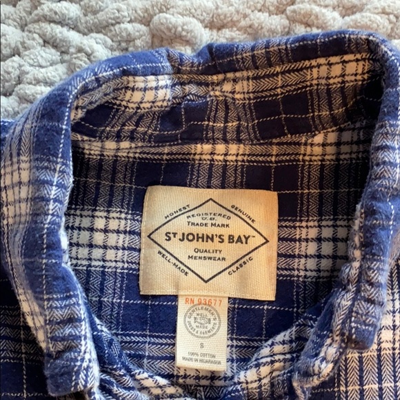 St. John’s Bay Flannel - Picture 2 of 2